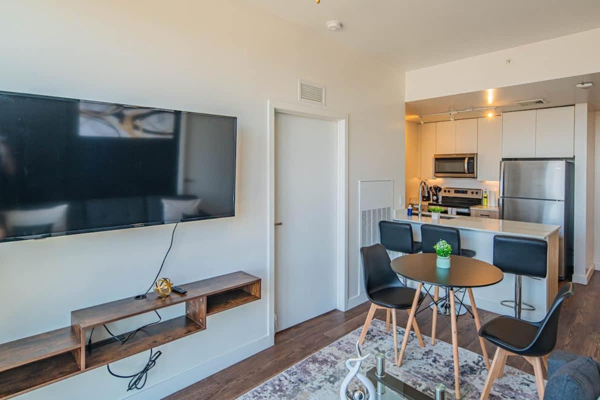 דירות פיניקס Detailed 2Bd, Highrise Dt, Pool, Gym, Parking, Sleeps 8 מראה חיצוני תמונה