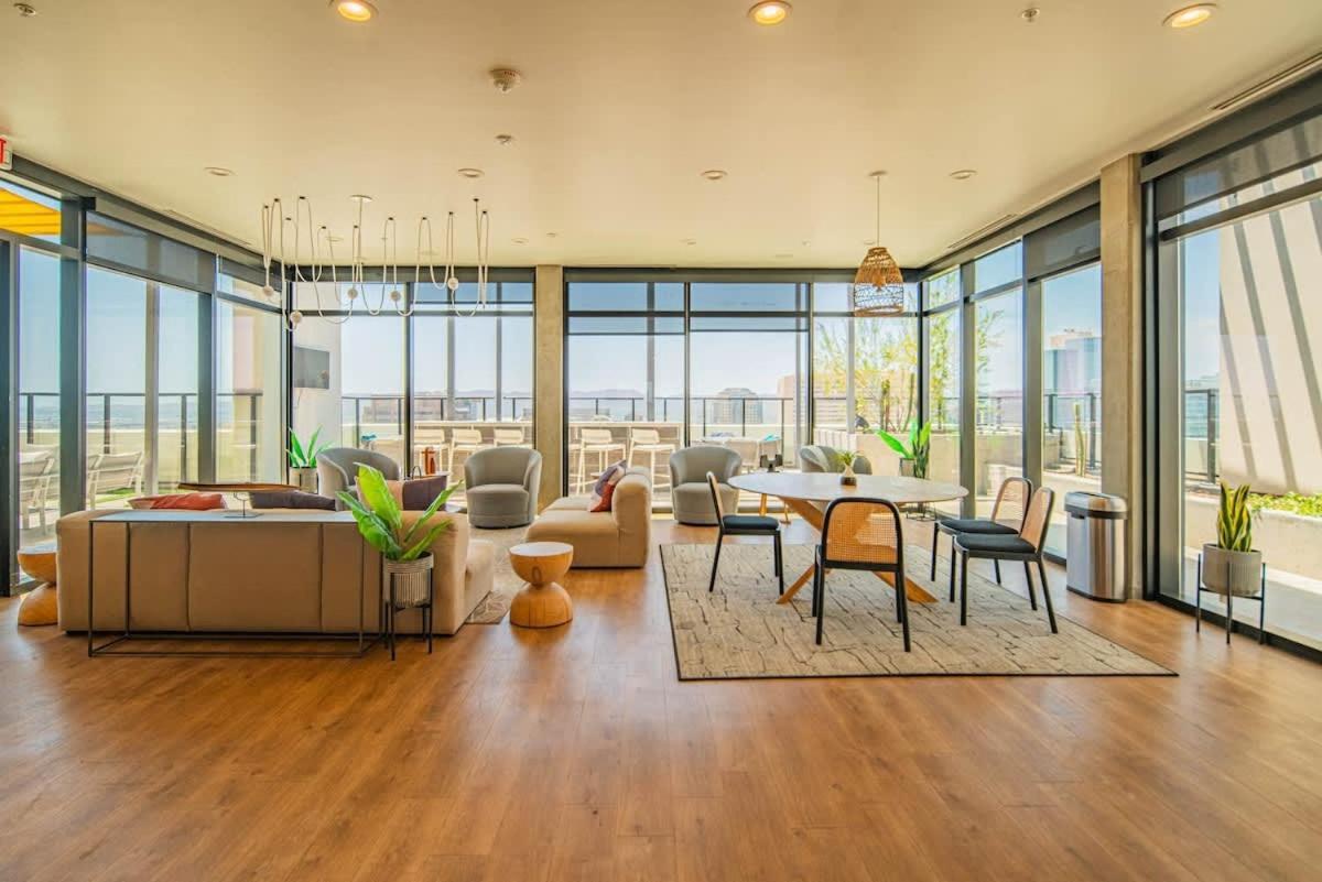 דירות פיניקס Detailed 2Bd, Highrise Dt, Pool, Gym, Parking, Sleeps 8 מראה חיצוני תמונה