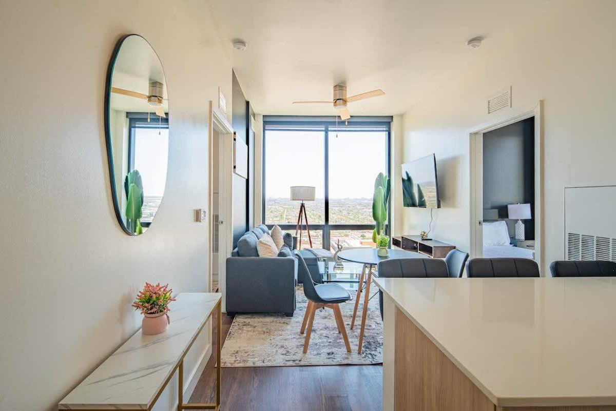 דירות פיניקס Detailed 2Bd, Highrise Dt, Pool, Gym, Parking, Sleeps 8 מראה חיצוני תמונה