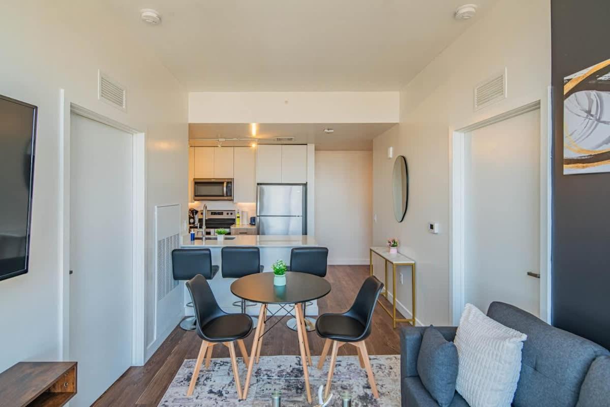 דירות פיניקס Detailed 2Bd, Highrise Dt, Pool, Gym, Parking, Sleeps 8 מראה חיצוני תמונה