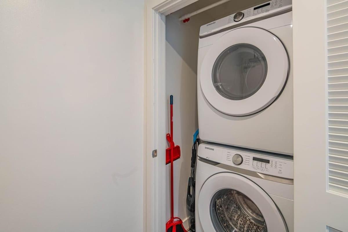 דירות פיניקס Detailed 2Bd, Highrise Dt, Pool, Gym, Parking, Sleeps 8 מראה חיצוני תמונה