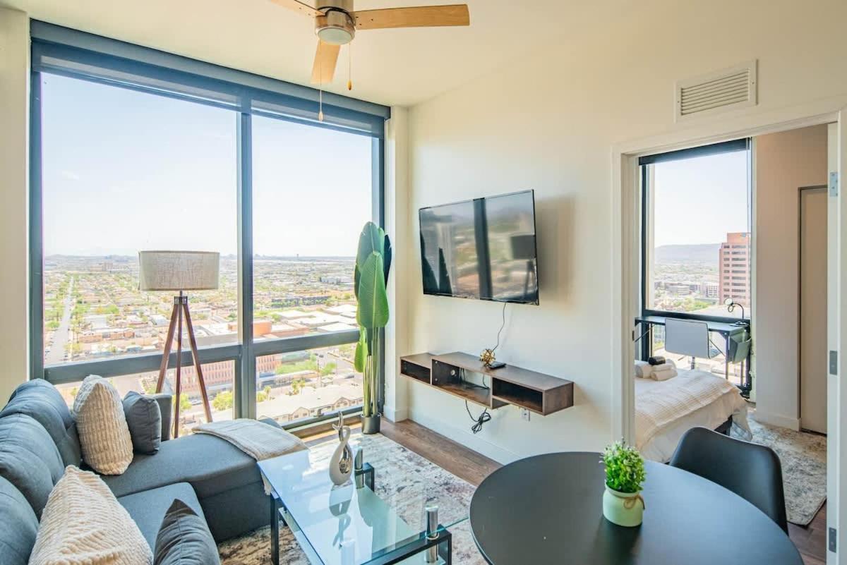 דירות פיניקס Detailed 2Bd, Highrise Dt, Pool, Gym, Parking, Sleeps 8 מראה חיצוני תמונה